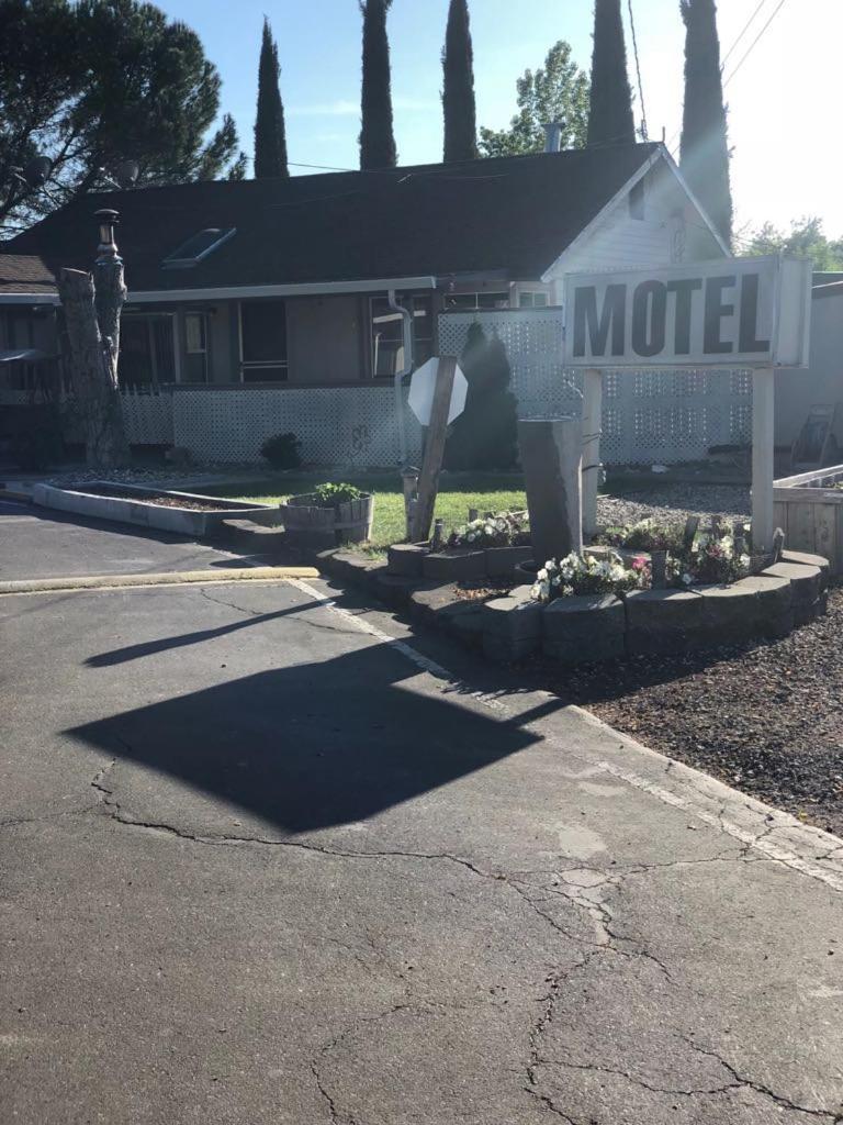 Kelseyville Motel מראה חיצוני תמונה